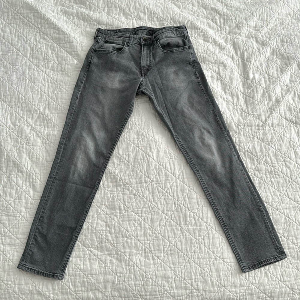 Bonobos Gray Travel Jean, Athletic Fit, 30 x 32